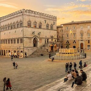 Azzi B&B Comfortably, In The Quietness Of The Perugia Historical Centre